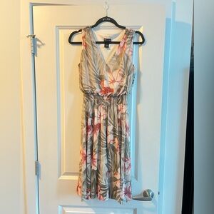 Kate and Lily floral dress in a size 6.